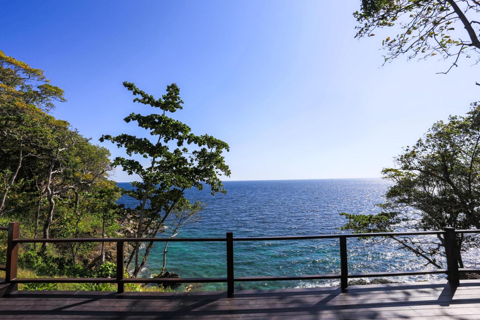 Ban Raya Resort And Spa 拉查亚伊岛 外观 照片
