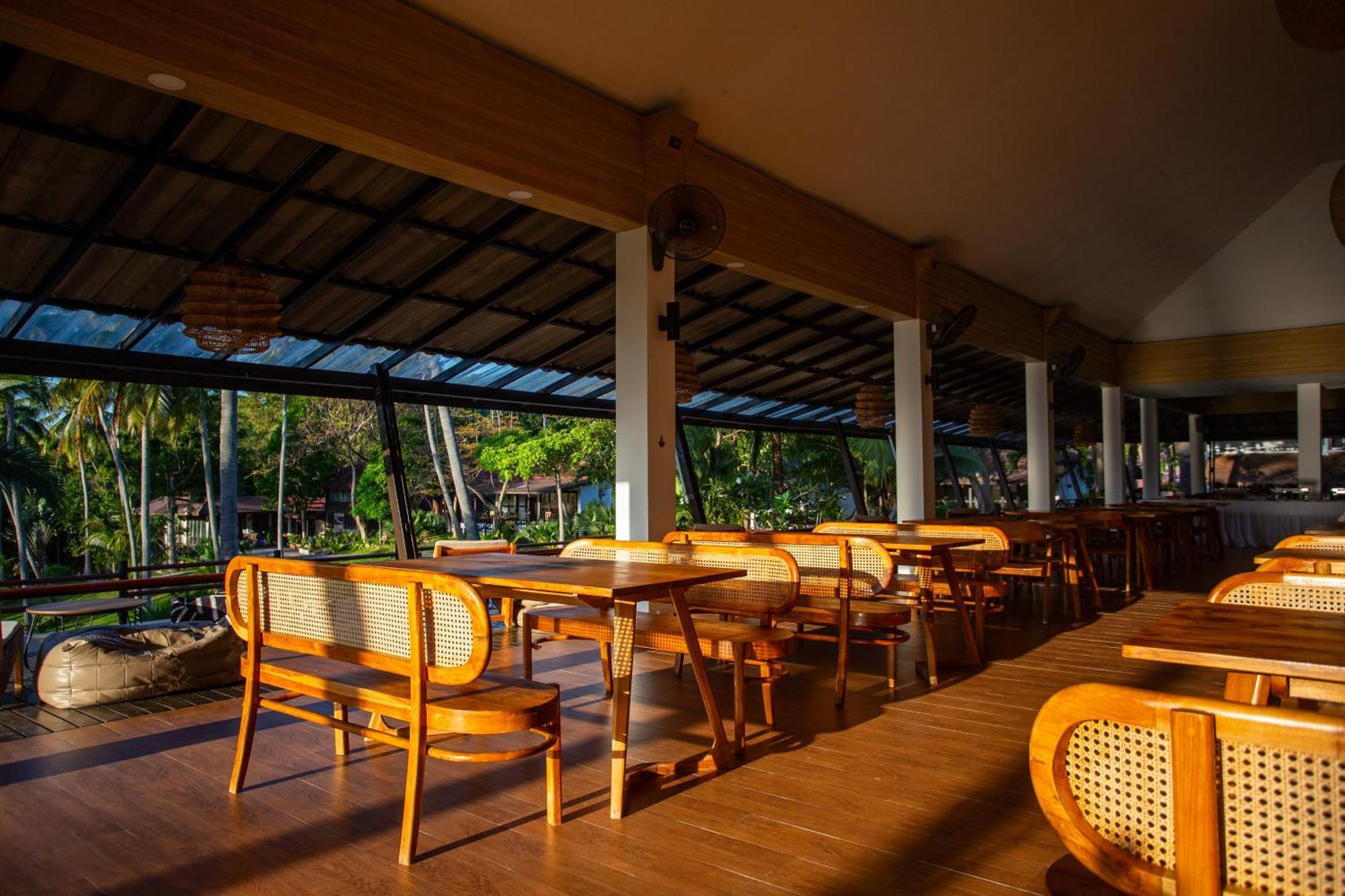 Ban Raya Resort And Spa 拉查亚伊岛 外观 照片