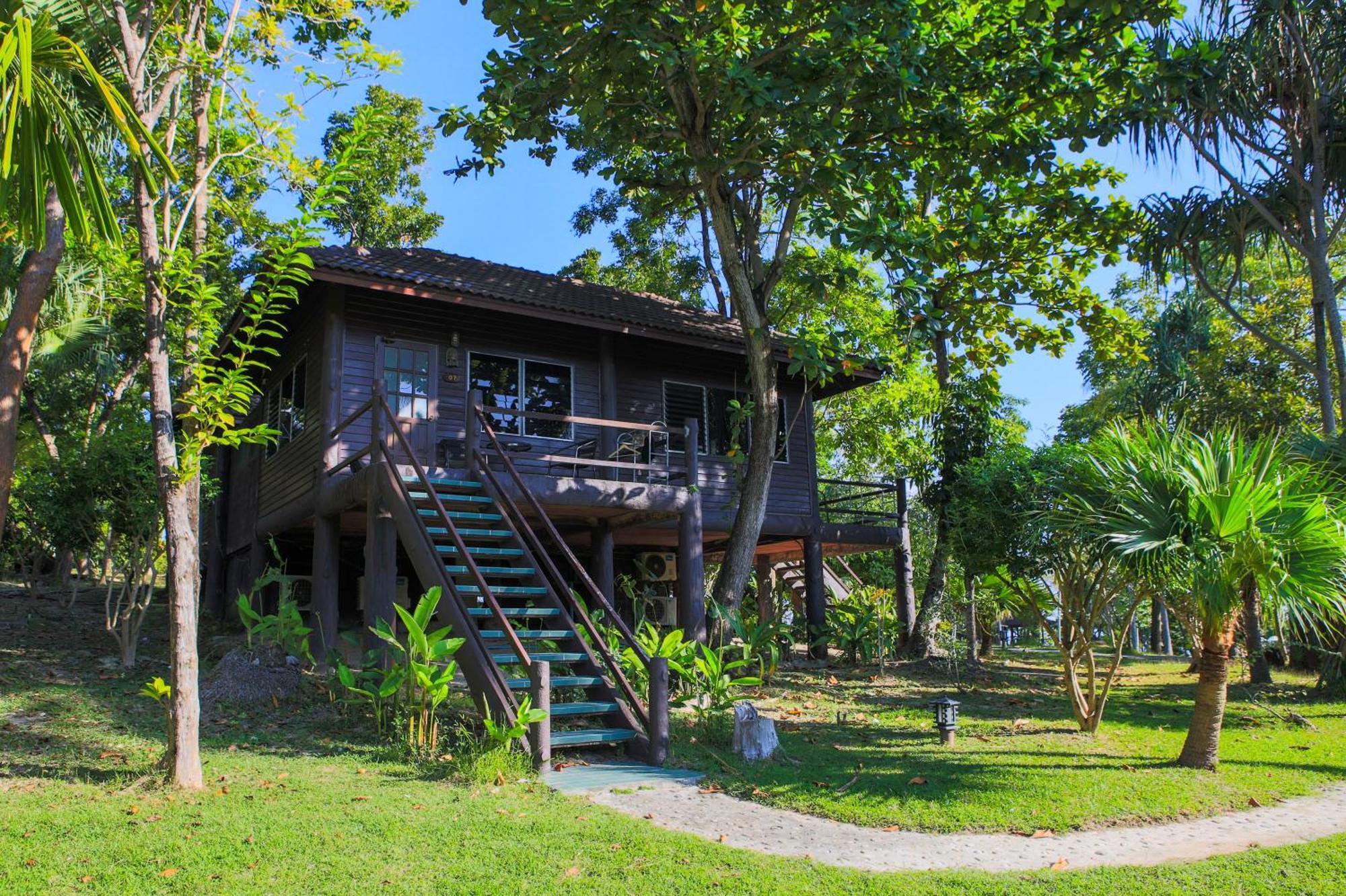 Ban Raya Resort And Spa 拉查亚伊岛 外观 照片