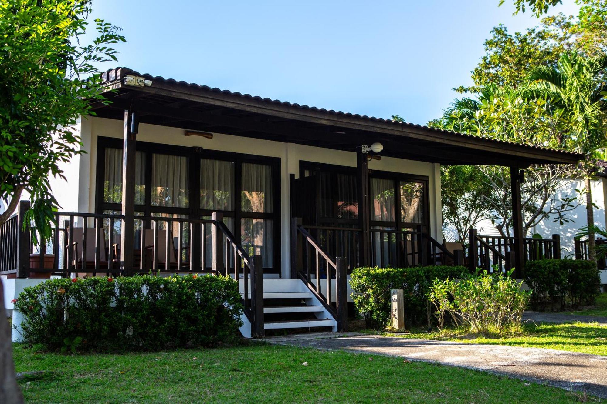 Ban Raya Resort And Spa 拉查亚伊岛 外观 照片